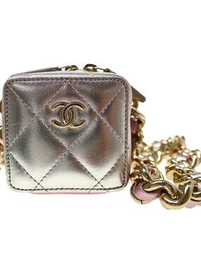 Best08 Chanel Gold Lambskin Shoulder Bag Pochette KQ01812